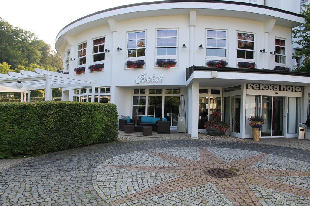 Relexa Hotel Bad Salzdetfurth Exterior foto